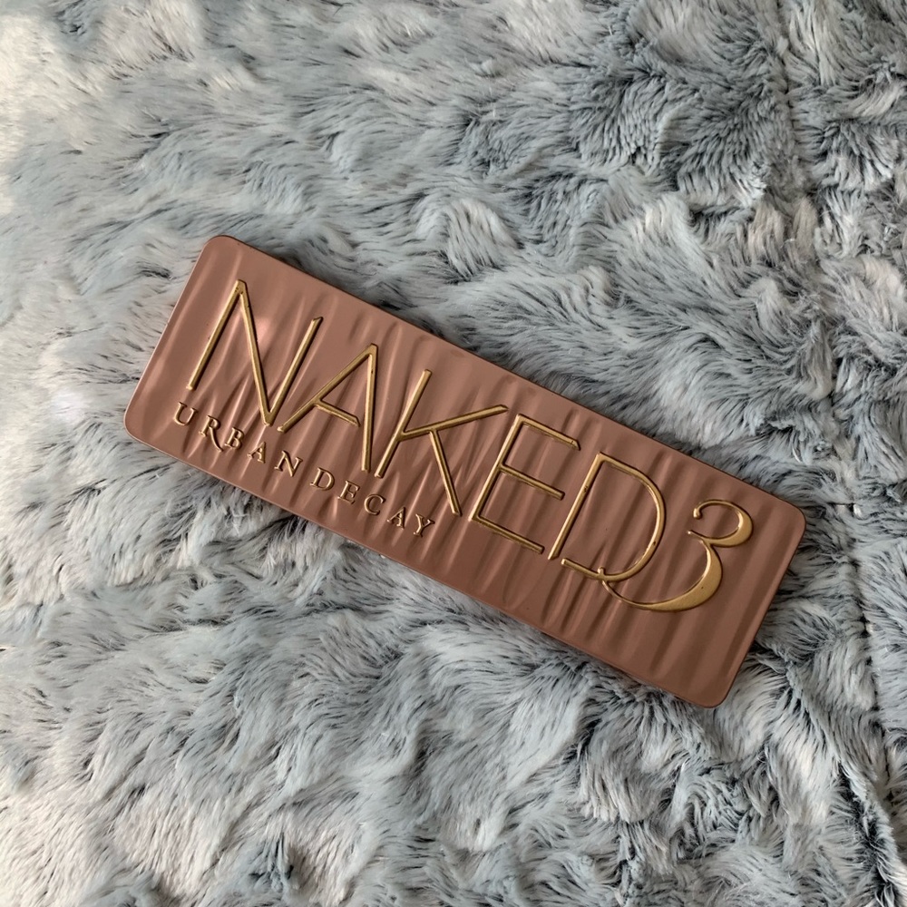 Urban Decay Naked 3 eyeshadow pallet